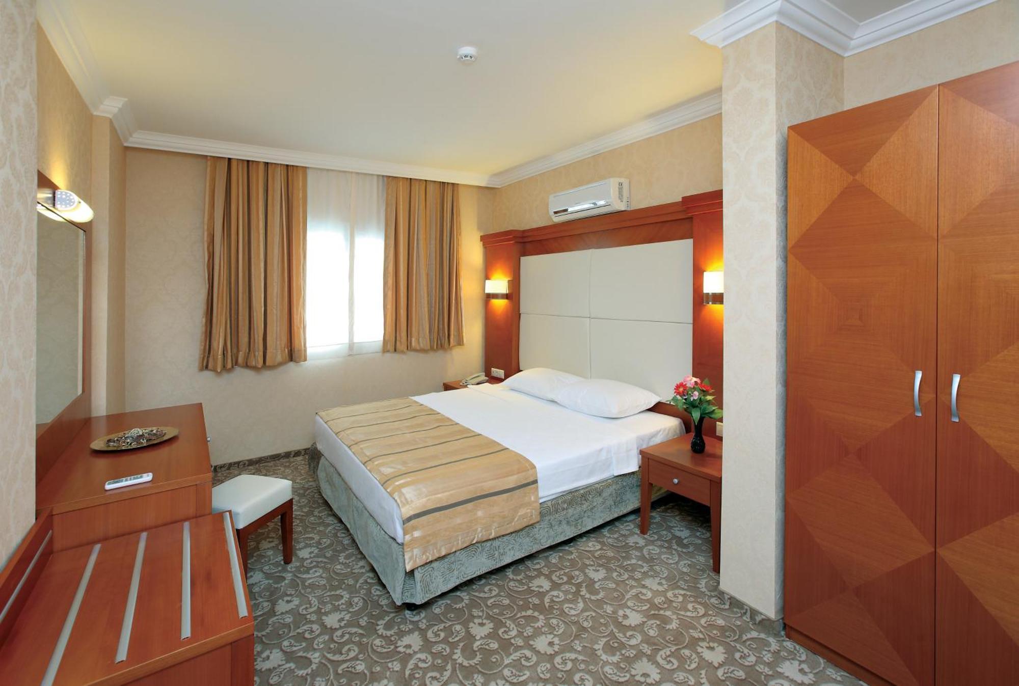 Julian Club Hotel Marmaris Room photo